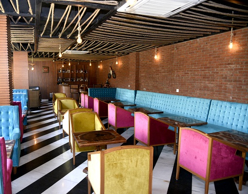 Bar In Hotel in Abu Road
